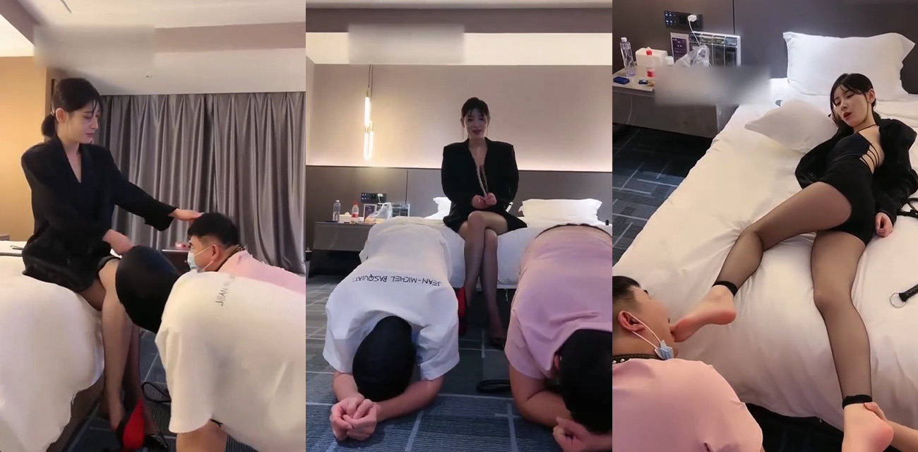 黑丝大长腿女王调教男奴实录 各种手段眼花缭乱层出不穷 两只男奴狗性毕现