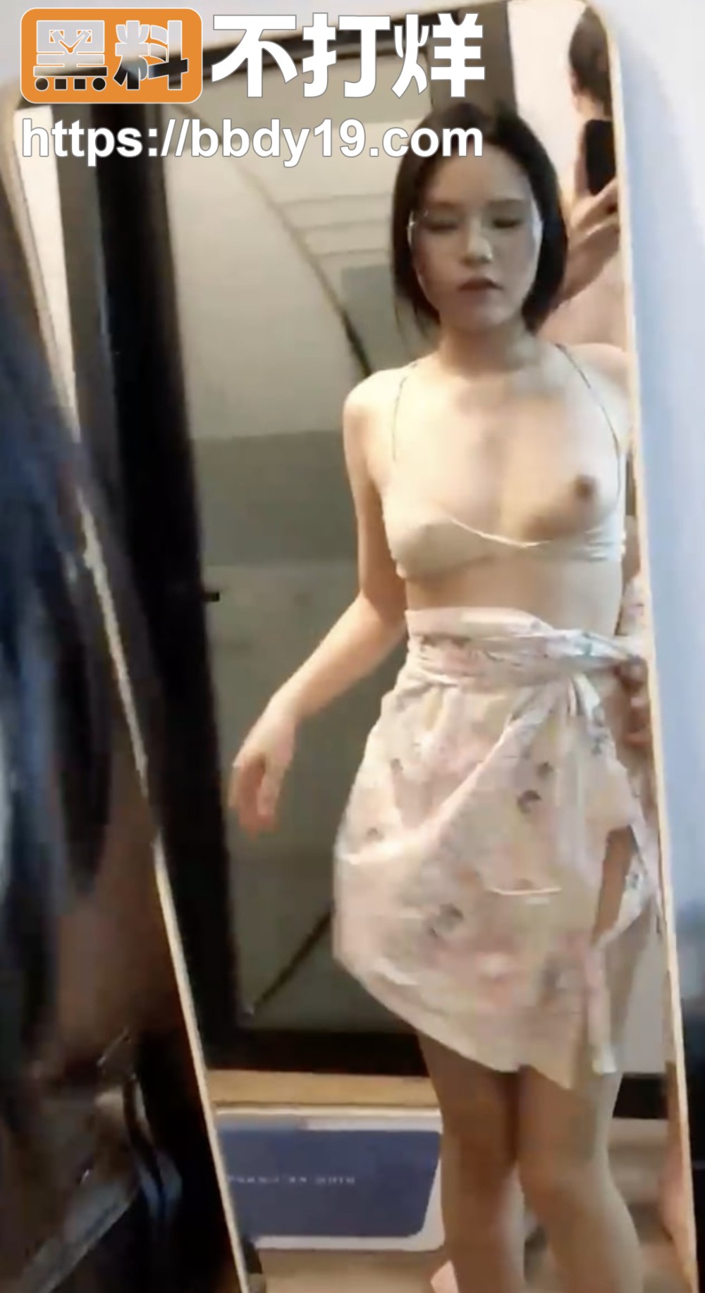 上海姐弟恋情侣性爱自拍视频流出 小年轻下手就是没轻没重的 操的姐姐浪叫不止3