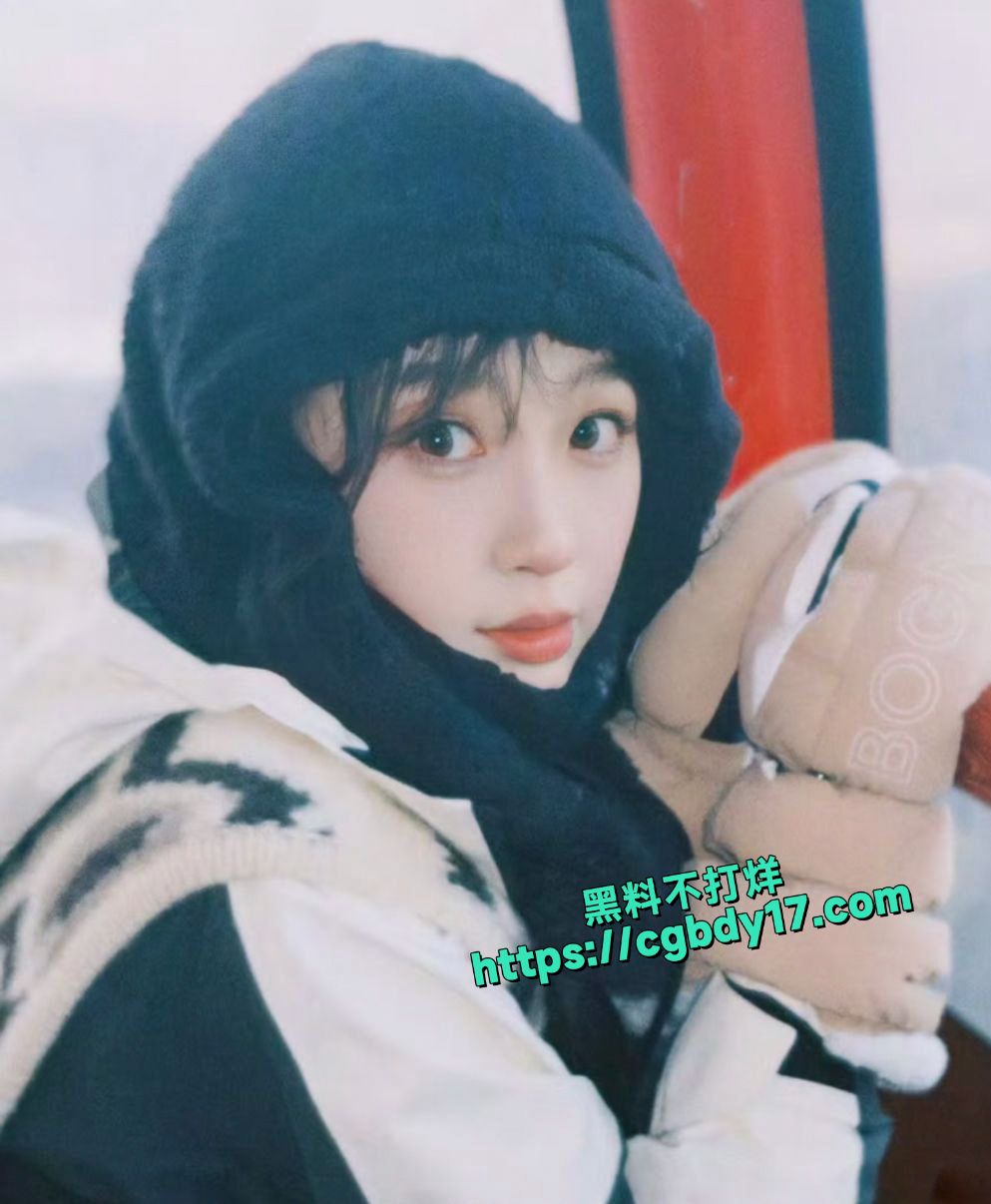 甘肃反差婊眼镜骚妹于雪 自慰抵押视频真情流露3