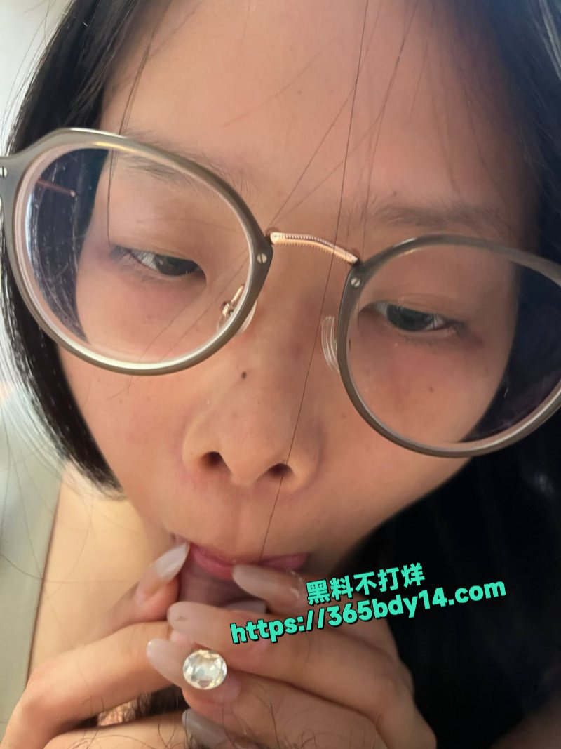 山西财经大学吴雪慧和男友私密视频流出18