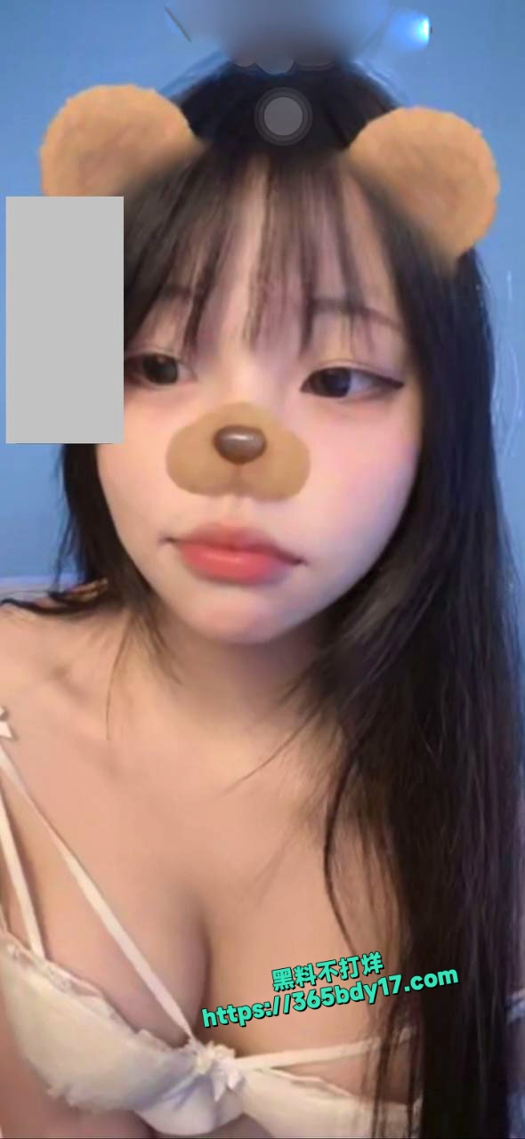 抖音博主pyp赤身裸体直播室裸聊视频曝光 3