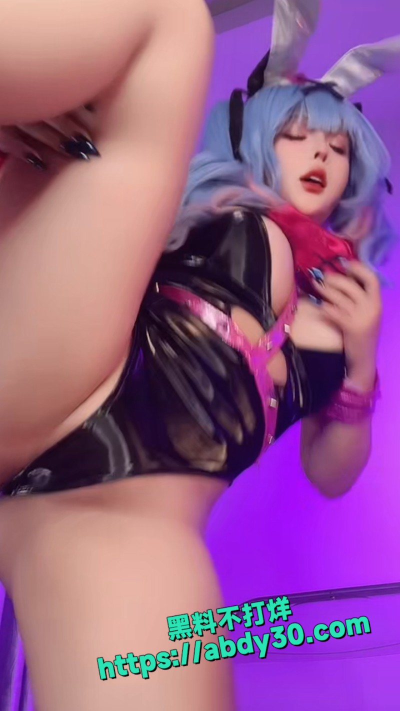 巨乳大屁屁尽显挑逗 2