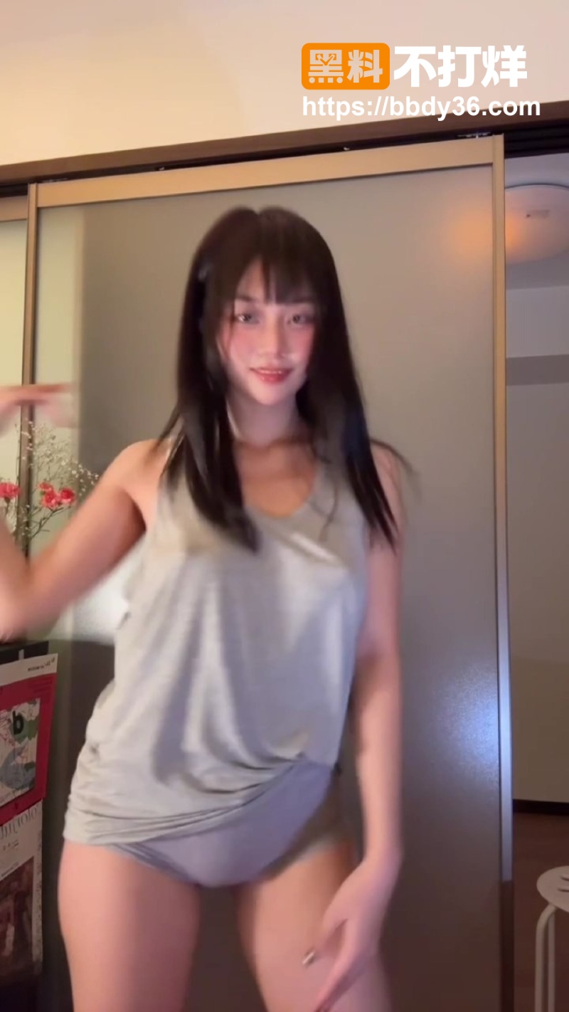 yum 玉米三视角抖音风裸舞5