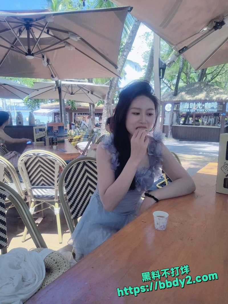 巨乳人妻 1