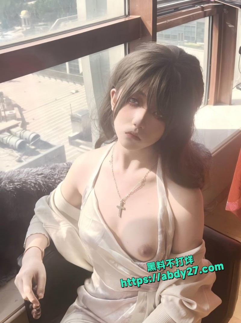 蜜桃臀反差女神虎皮折耳猫3