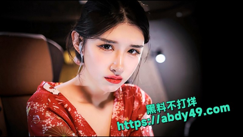 博主小恩雅剧情我的妈妈来宿舍了 8