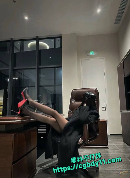 艺术学院舞蹈生泄密 (24).jpg