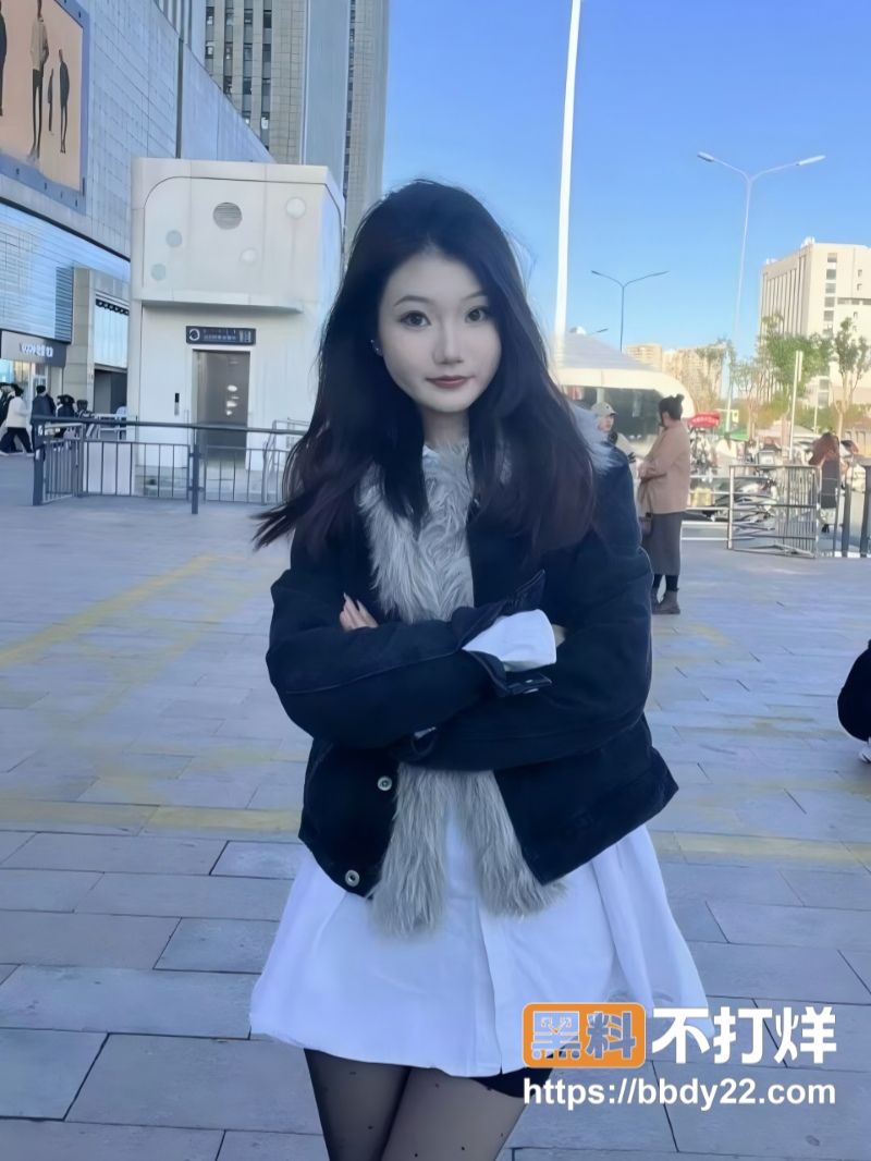 小米汽车主播陈嘉奕私拍流出03