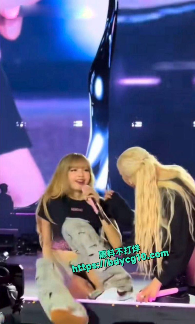 lisa 毕业照给你们看了1