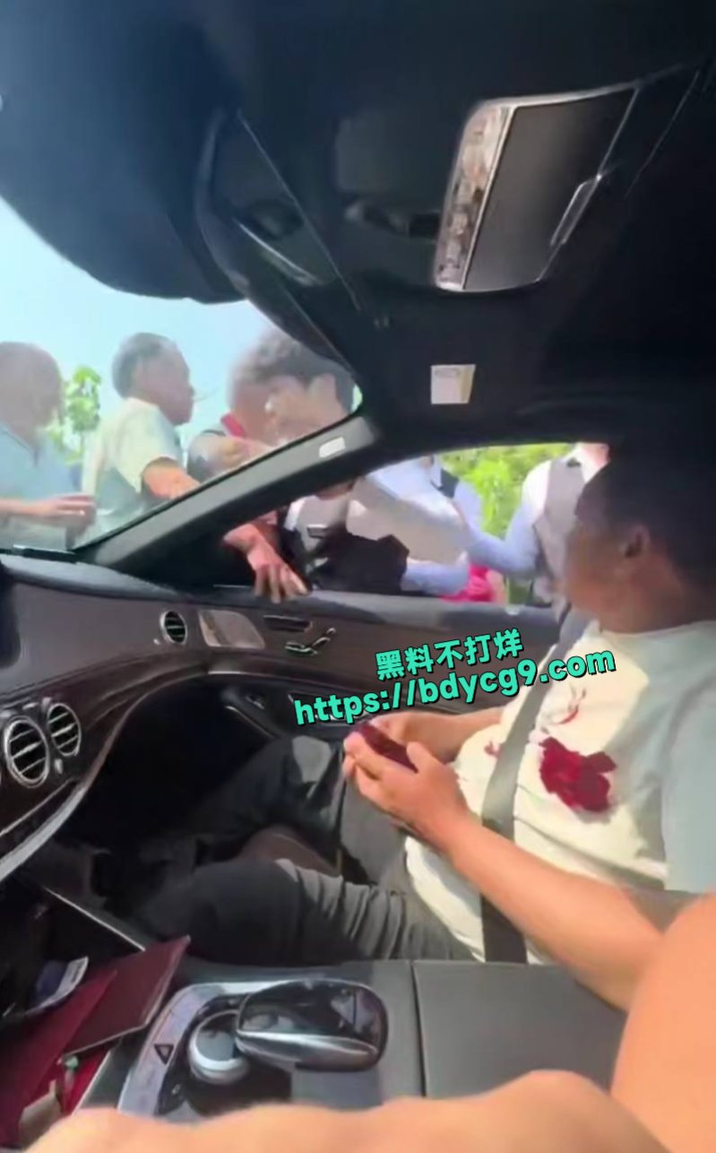 河南周口沈丘拦截婚车现场警察来了都不管用4