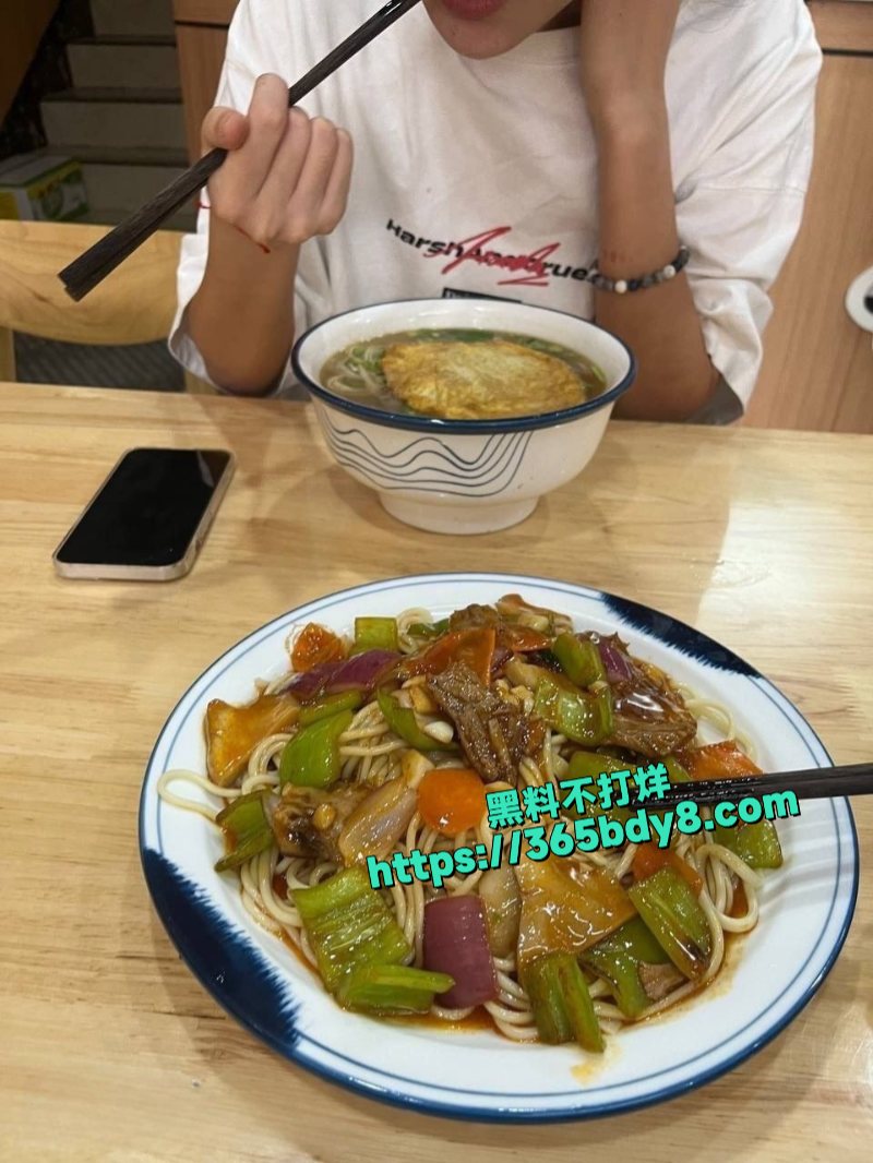 情侣泄密系列反差骚母狗情趣口交啪啪大量生活照流出5