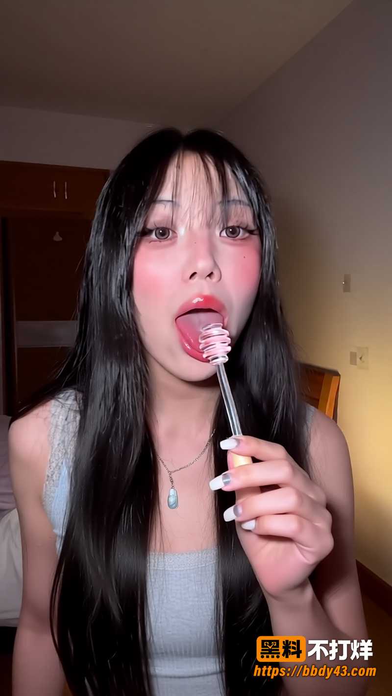 asmr博主琉璃瓦助眠福利2
