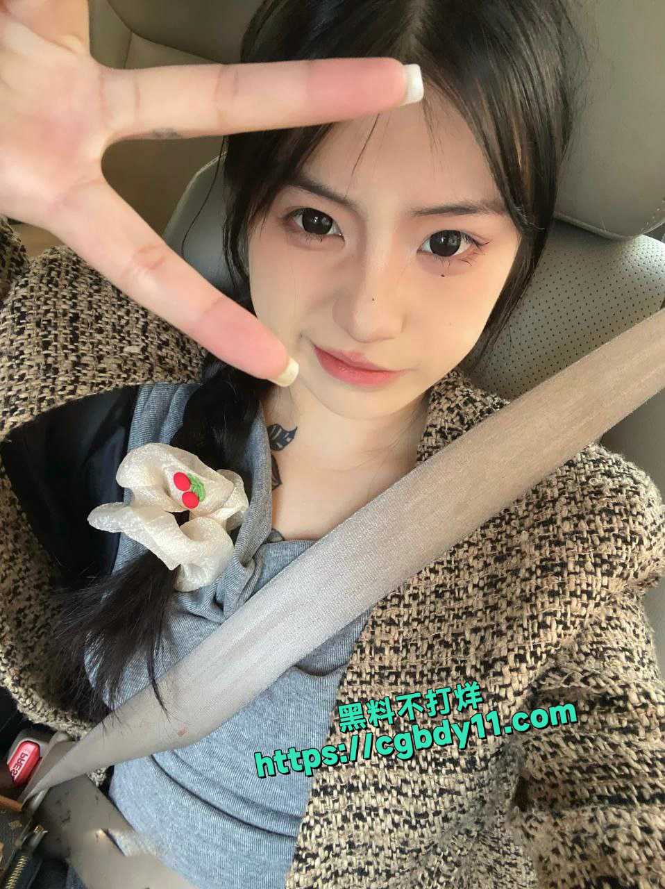 江西纹身小太妹李妍自拍自慰和社会男友自拍啪啪视频4