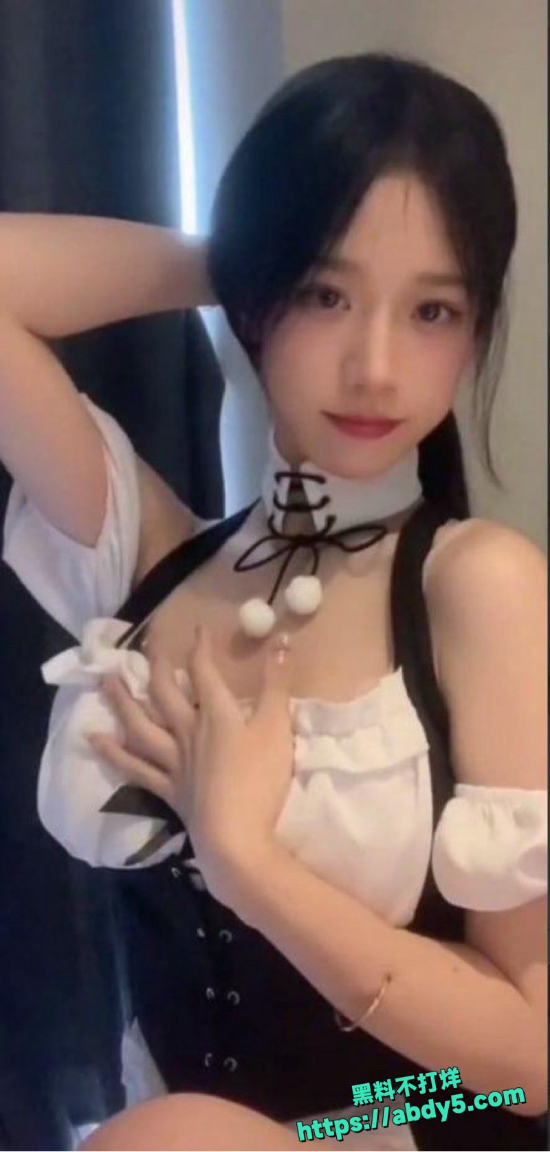 抖音百万小米粉女上位后入视频2