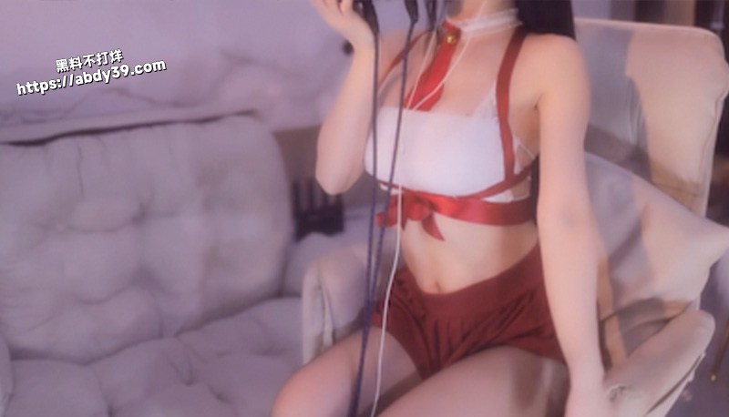 虎牙网红女神 阿稀稀.jpg5