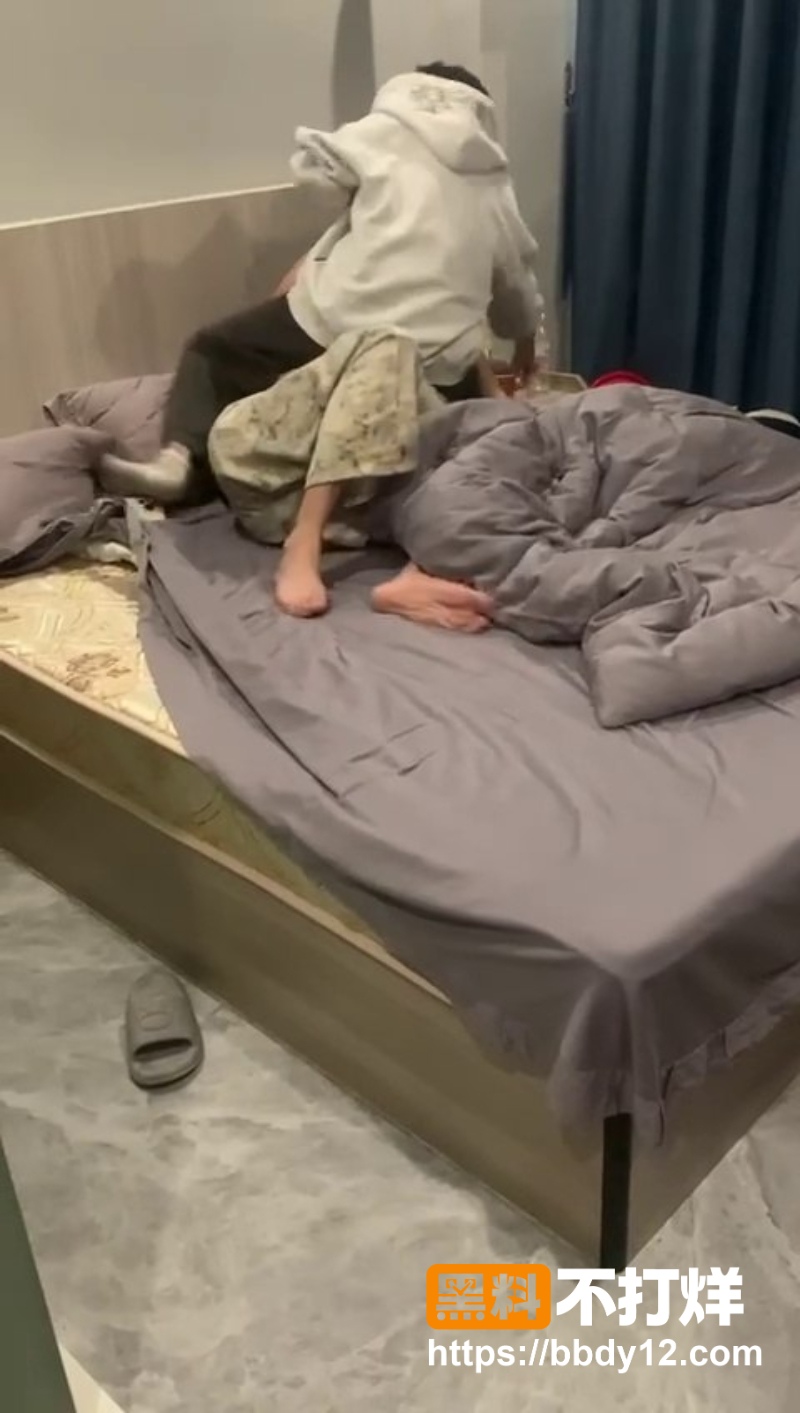 偷情 4
