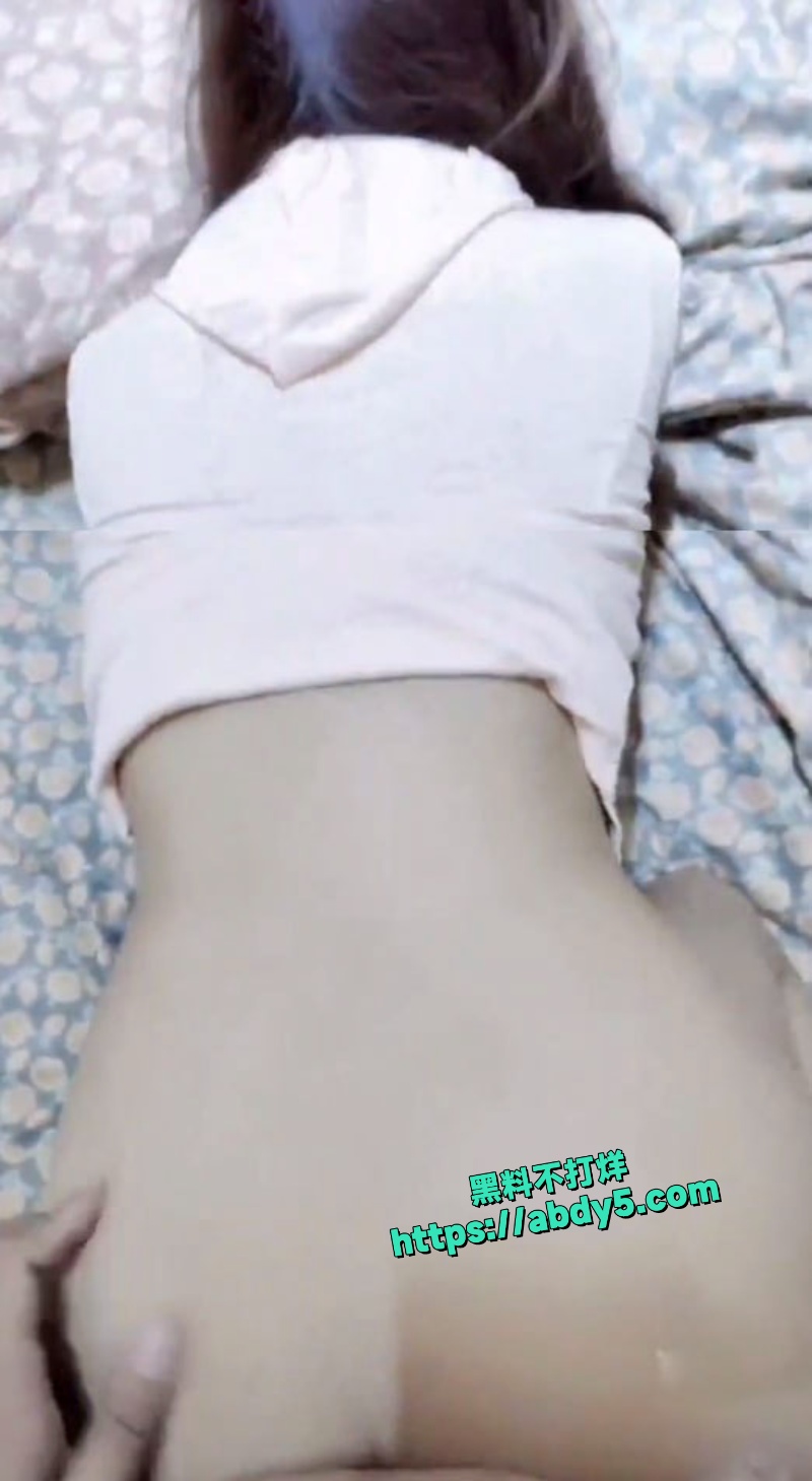 姐夫偷情小舅子媳妇 6
