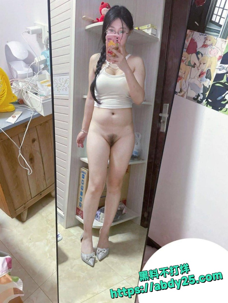 抖音小棉嫩妹自慰视频曝光4