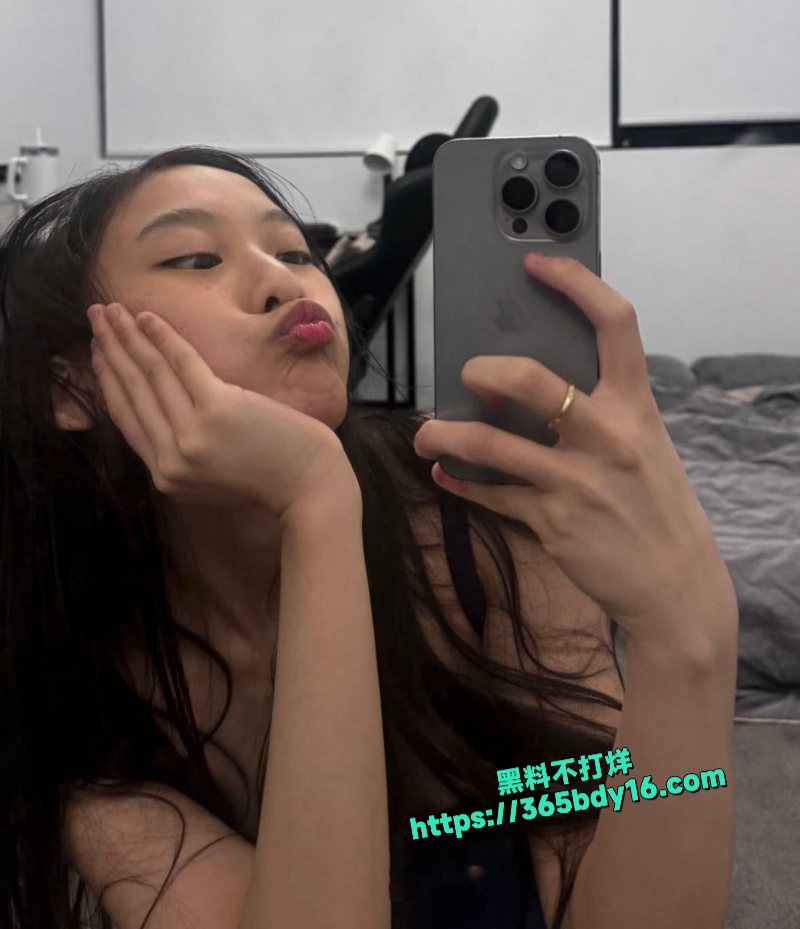 Ziyun410学妹不雅视频曝光 35