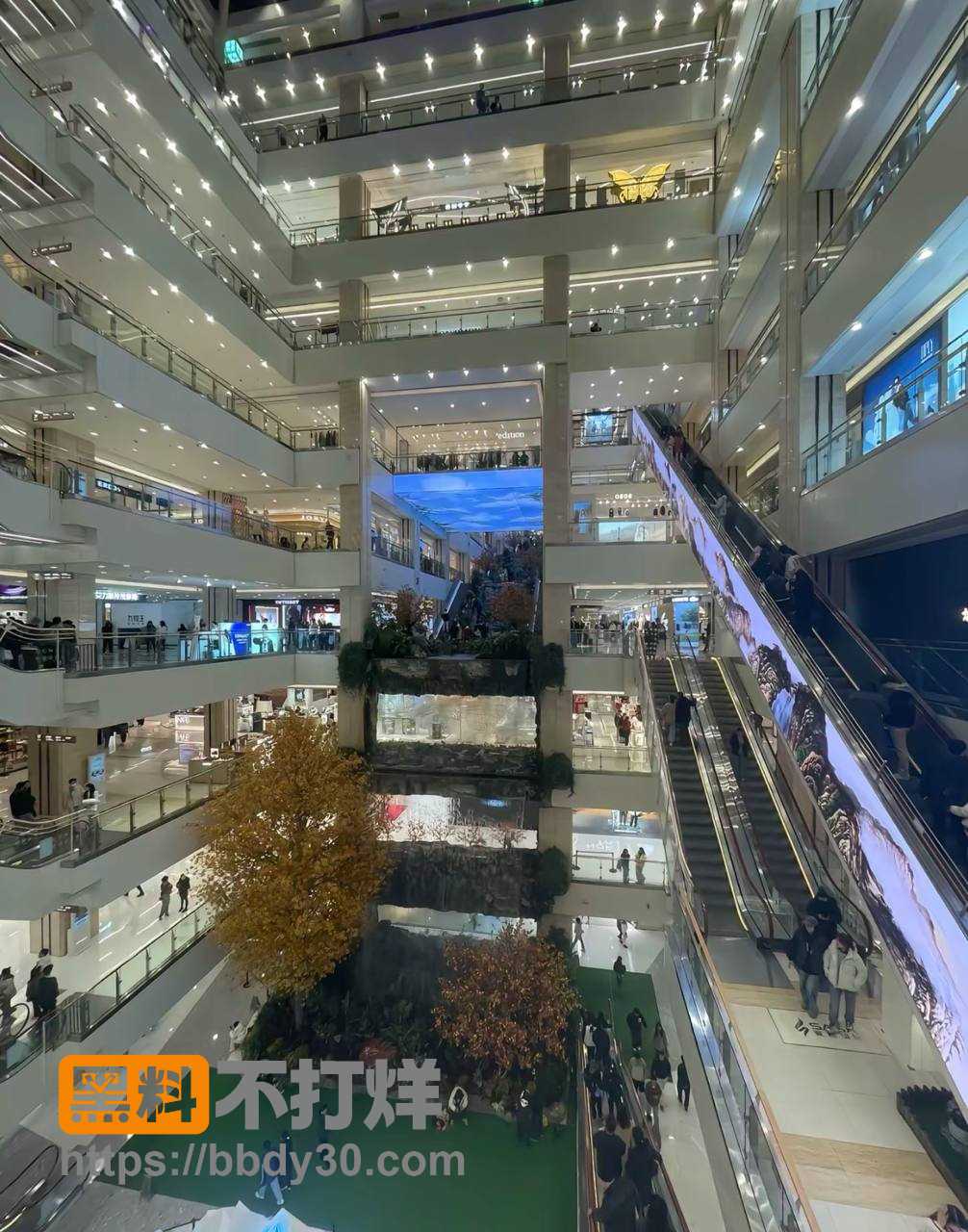 西安赛格商场老板8