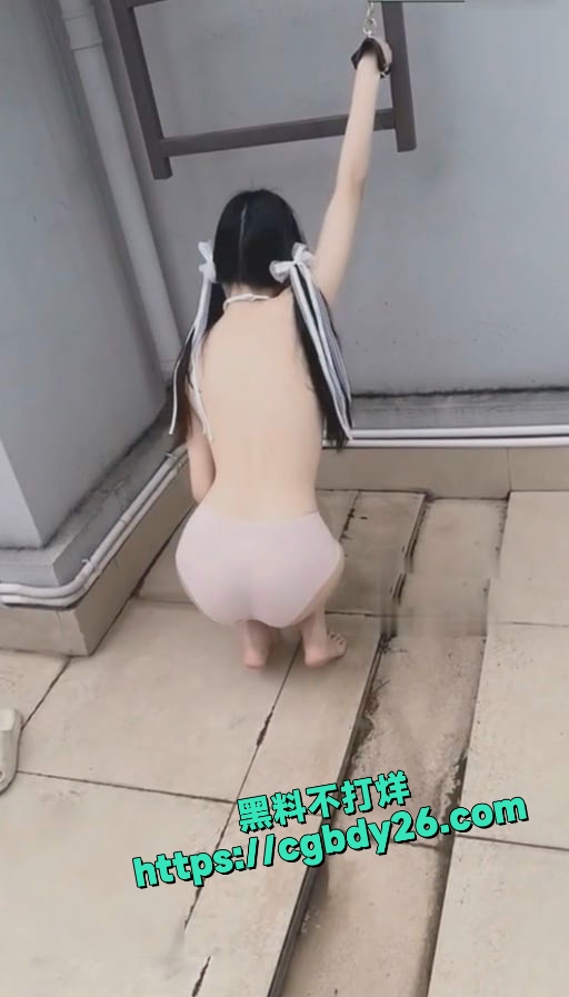 播音系女神小美miyoki自慰喷尿把自己完成肉便器母猪3