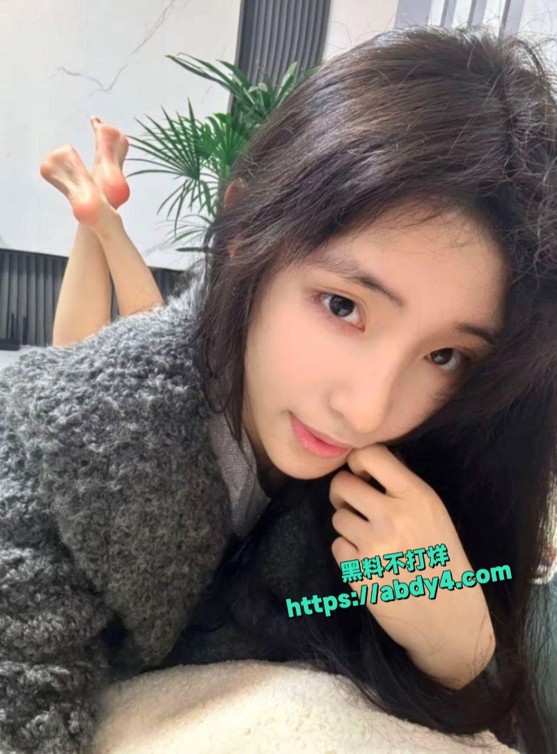 大腿修长美女自拍2