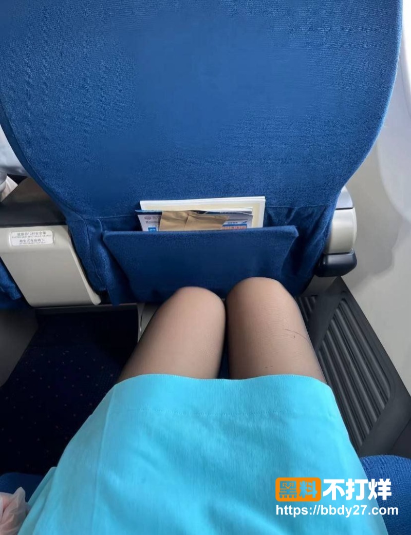 高颜值厦航在职空姐欣欣杨10