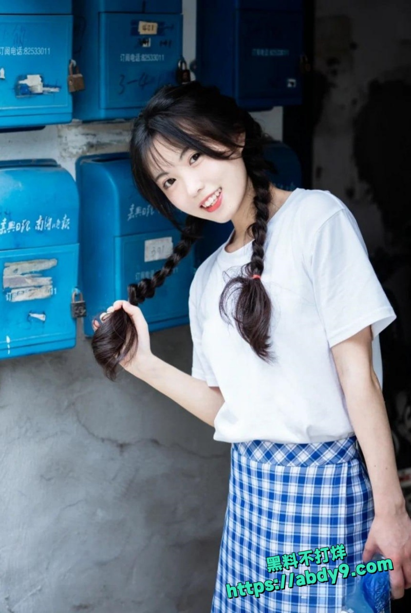 抖音蛇信子姐姐兔牙蛇蛇2