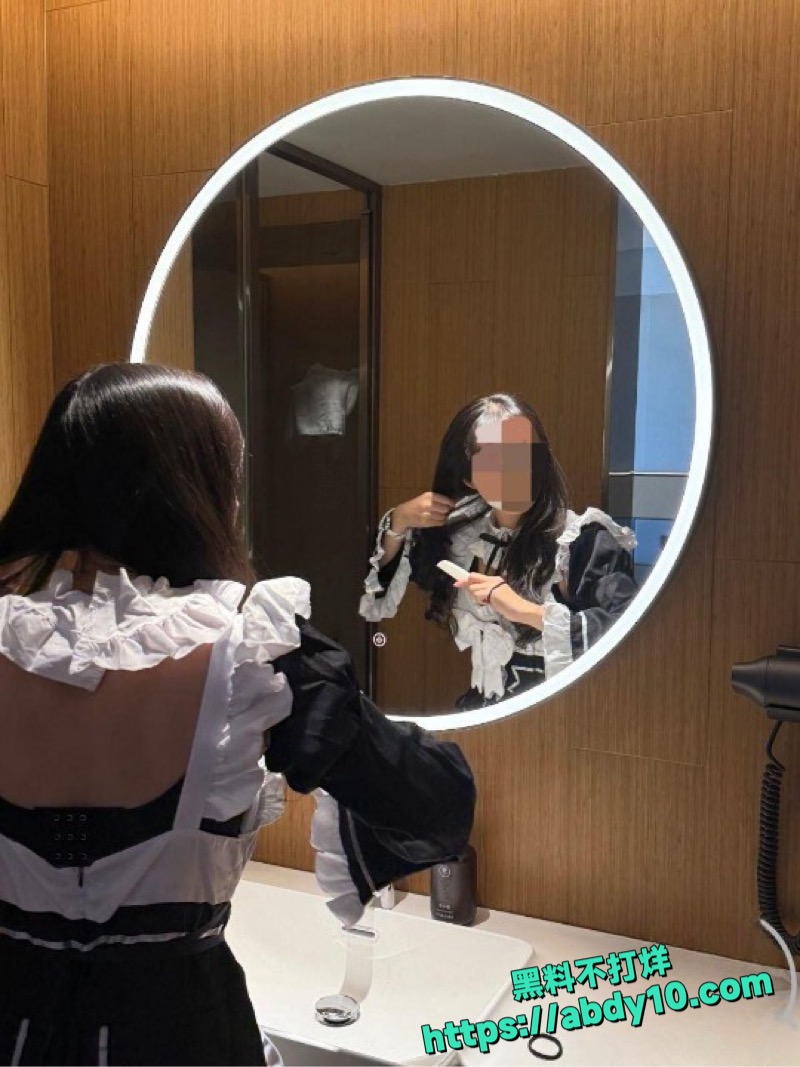 表妹穿上女仆装5