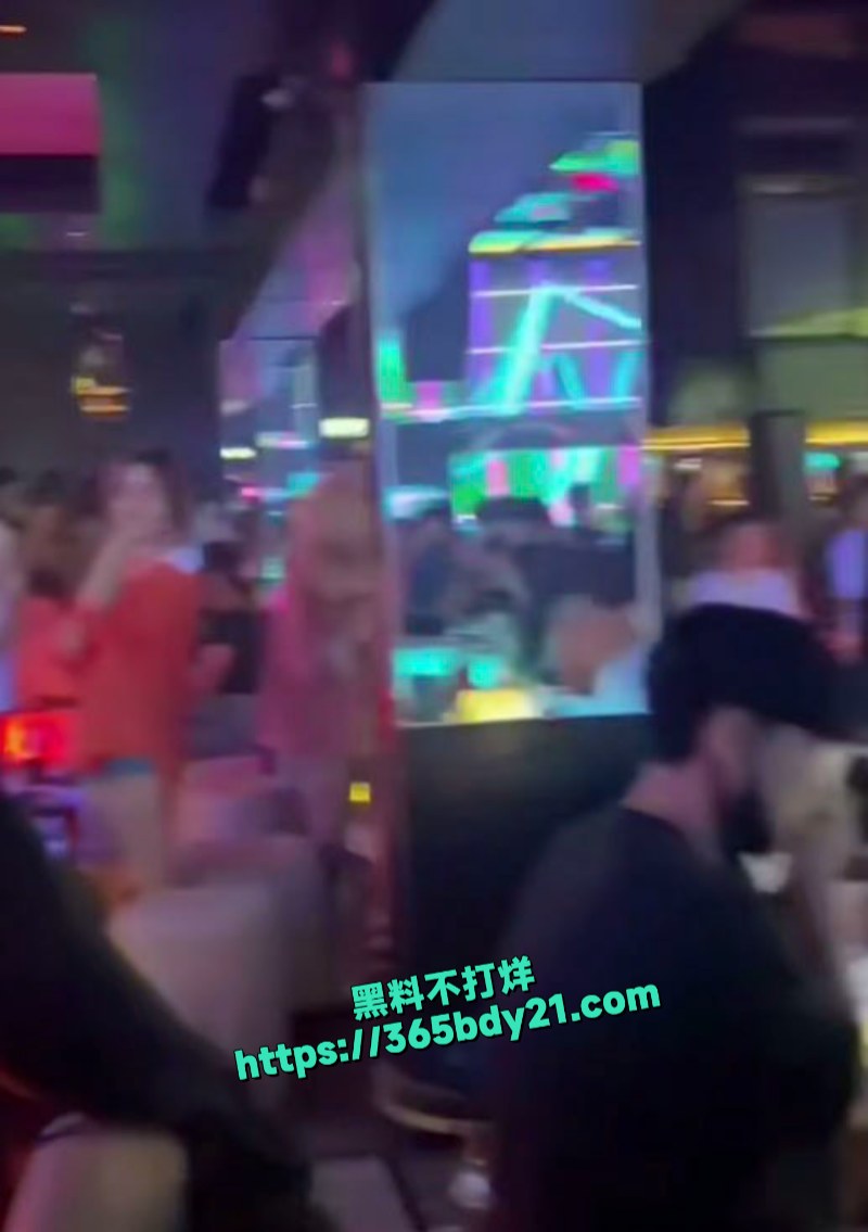 泰国曼谷Route66酒吧突发大火 7