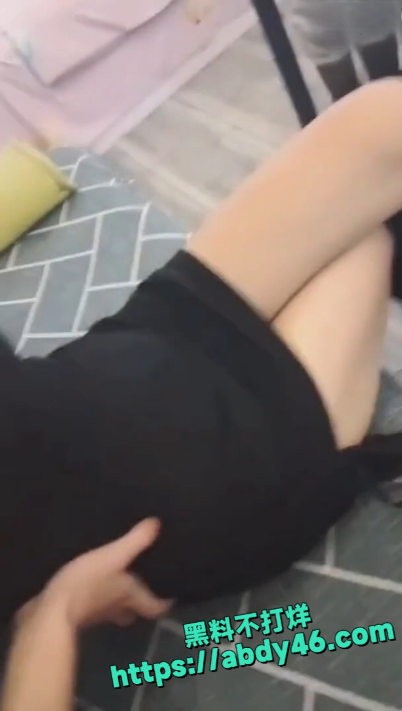 人妻骚货表姐暴力抽插 10