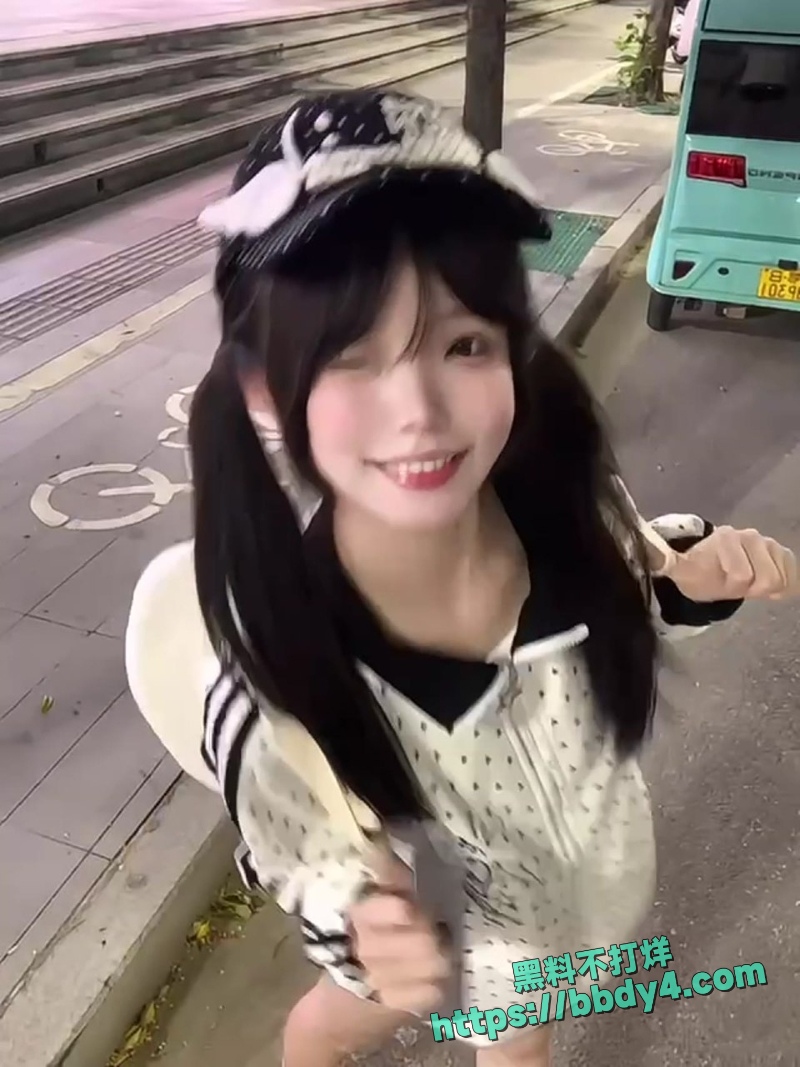 宋依依 11