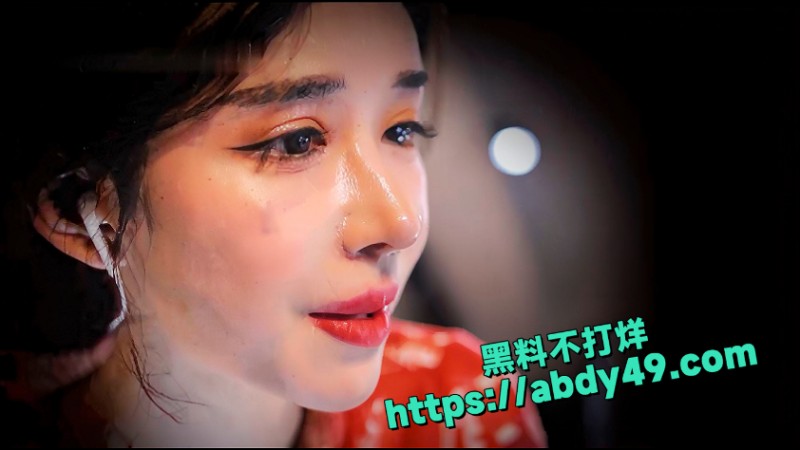 博主小恩雅剧情我的妈妈来宿舍了 9