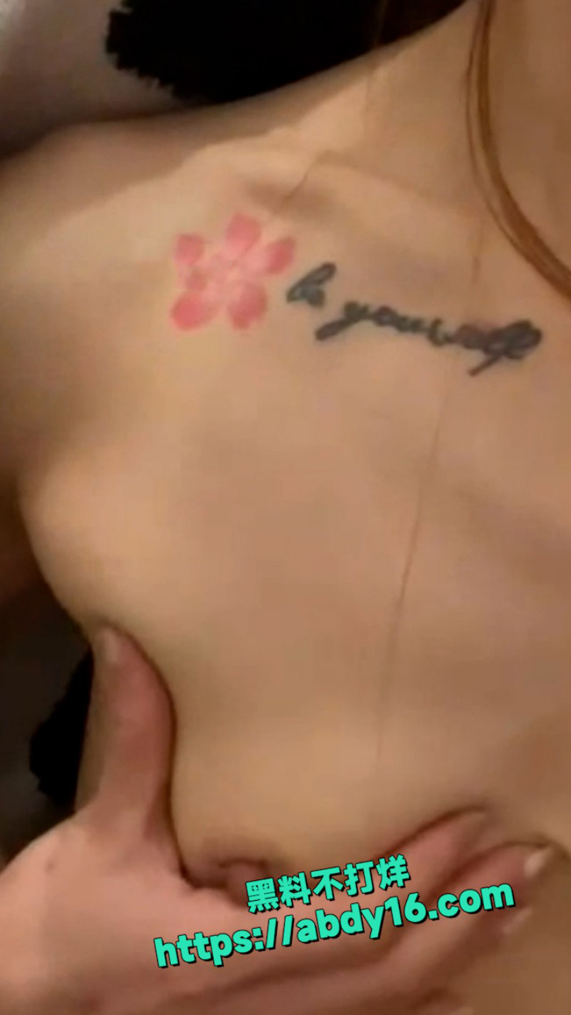 江苏反差眼镜妹 刘凌鑫 9