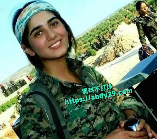 叙利亚ISIS士兵对库尔德女兵残忍处决 20