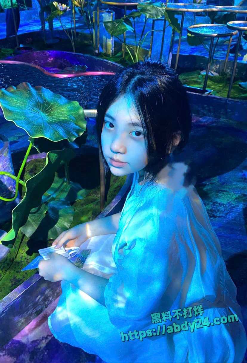 小红书博主小鱼留学期间变媚黑婊 19