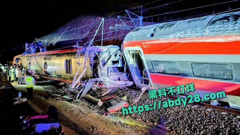 西班牙高铁脱轨相撞事故
