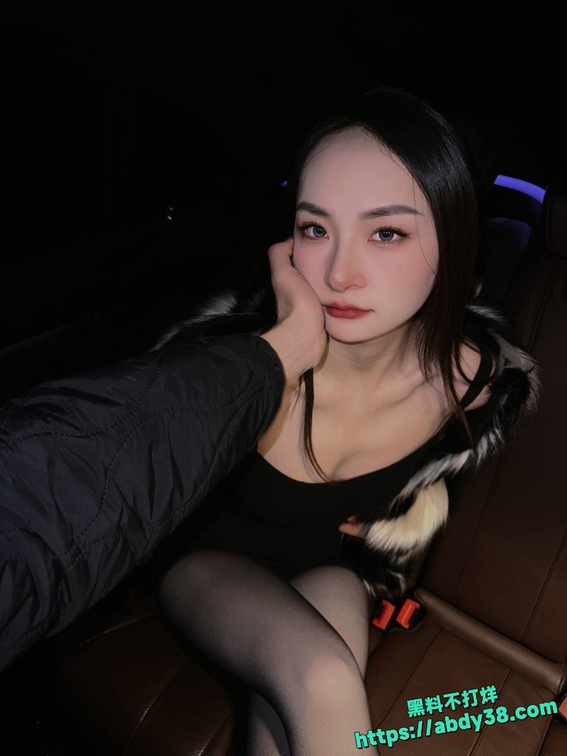 成都眼镜人妻陈梦援性爱视频照片泄密6