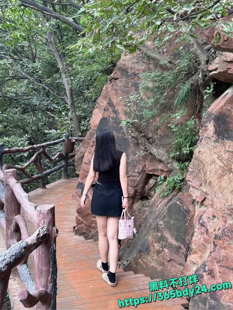 云南昆明刘悦和私拍视频16