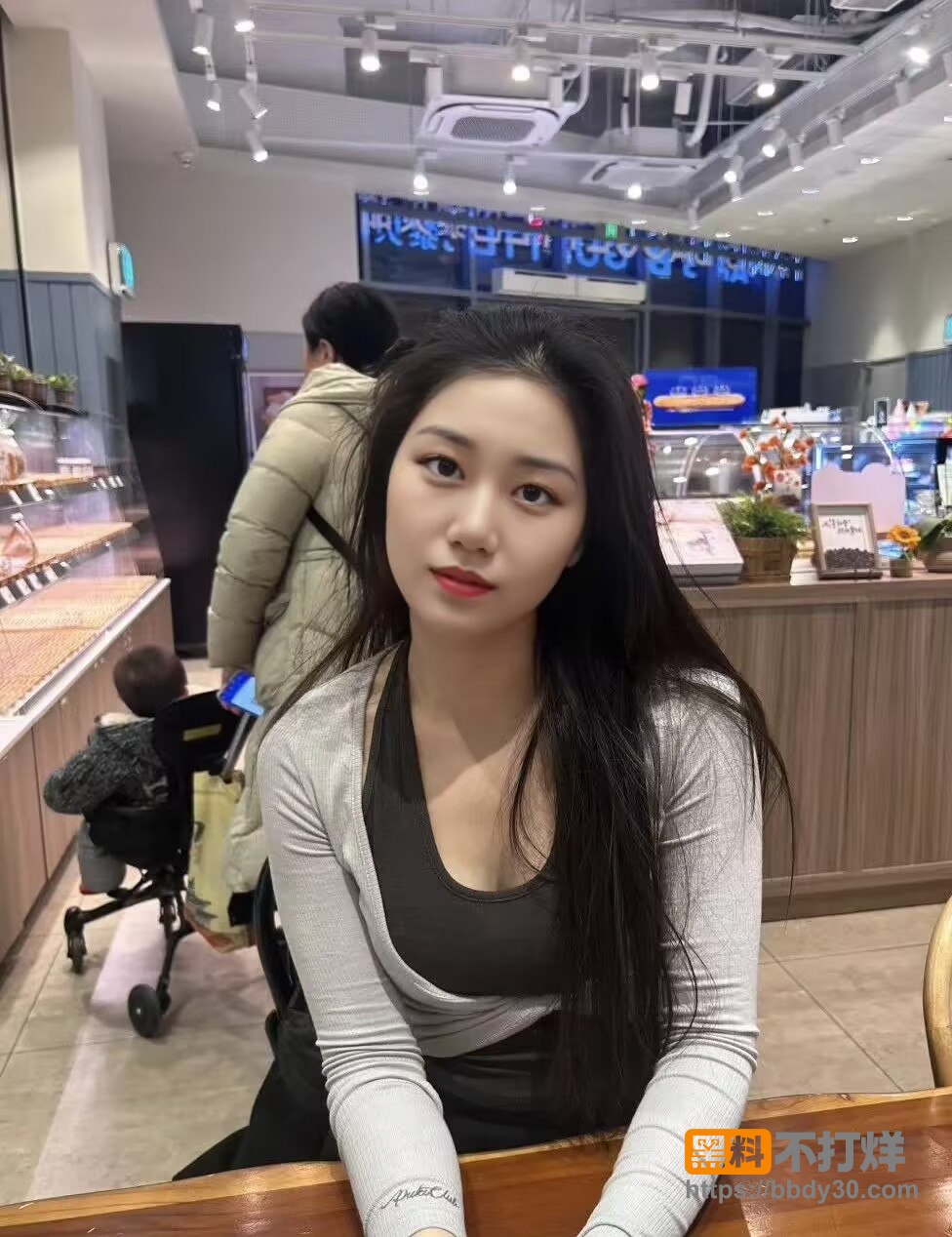 舞蹈学院实习老师酒店女上位7