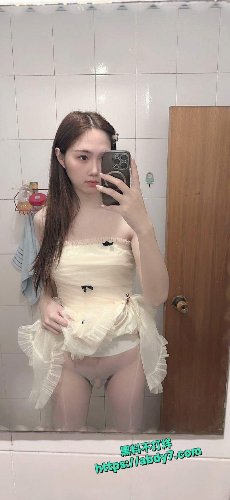 南京伪娘胡静静打飞机视频流出 6