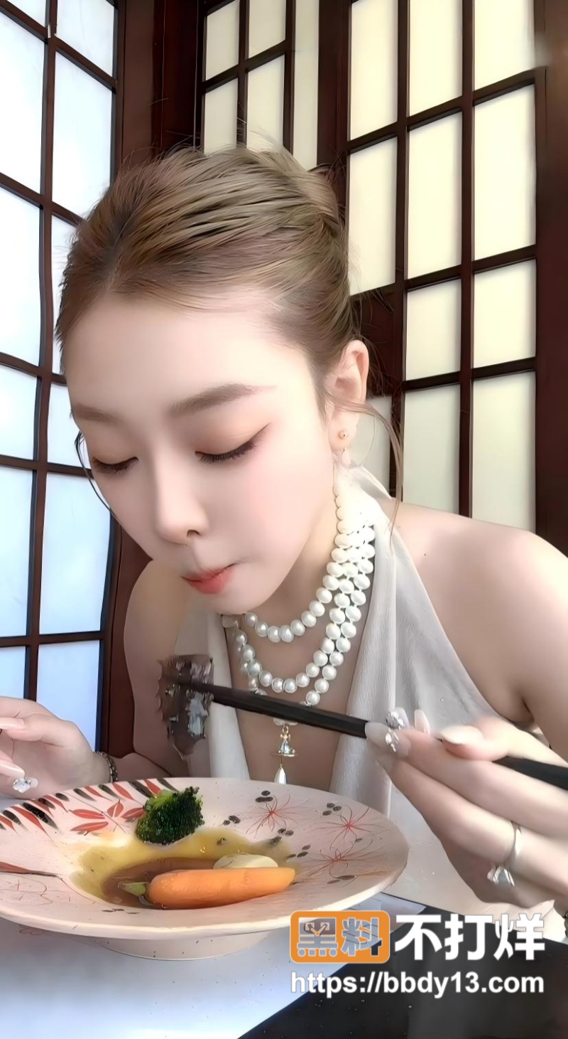 快手百万粉丝饭饭内衣骚舞05