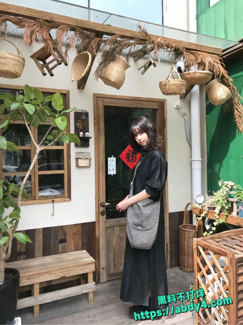 上海富二代3P混血妹1