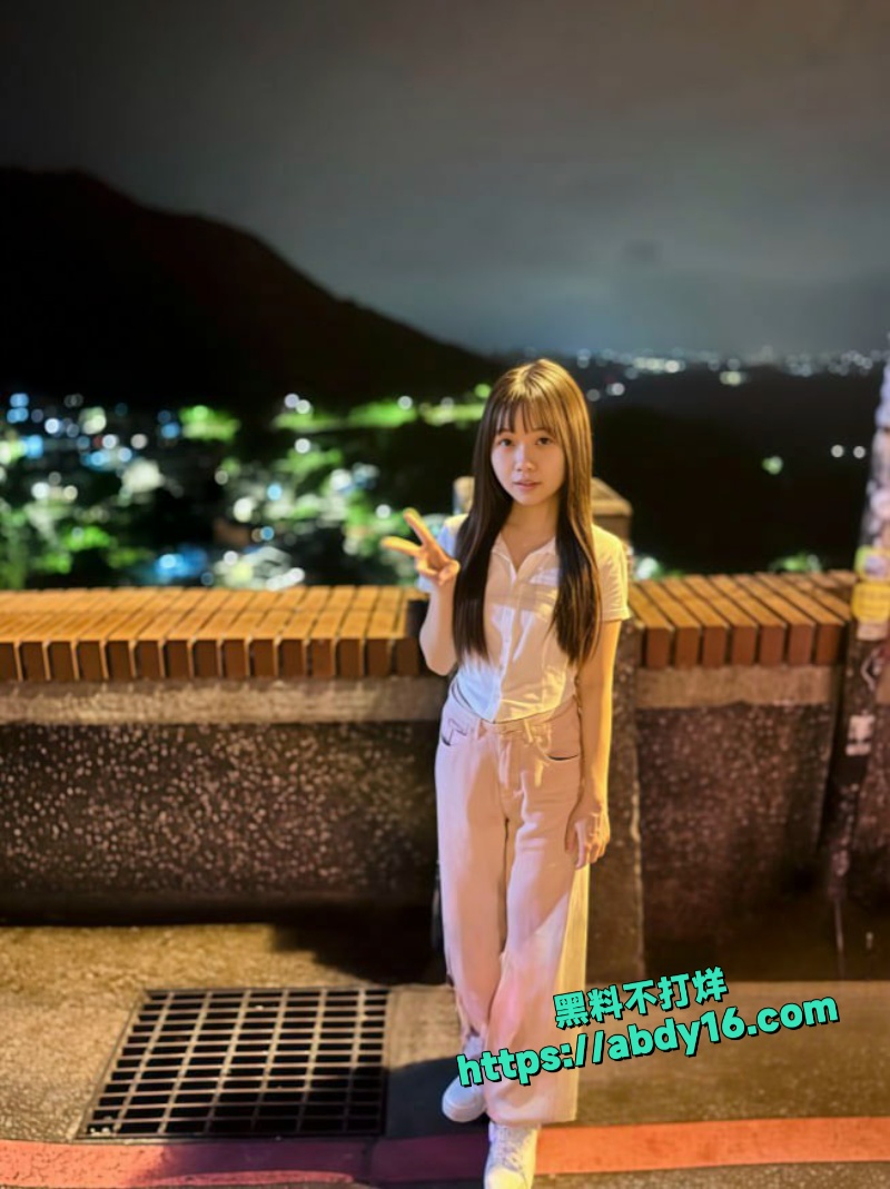 台南大学清纯系花杨君瑶性爱视频流出 2