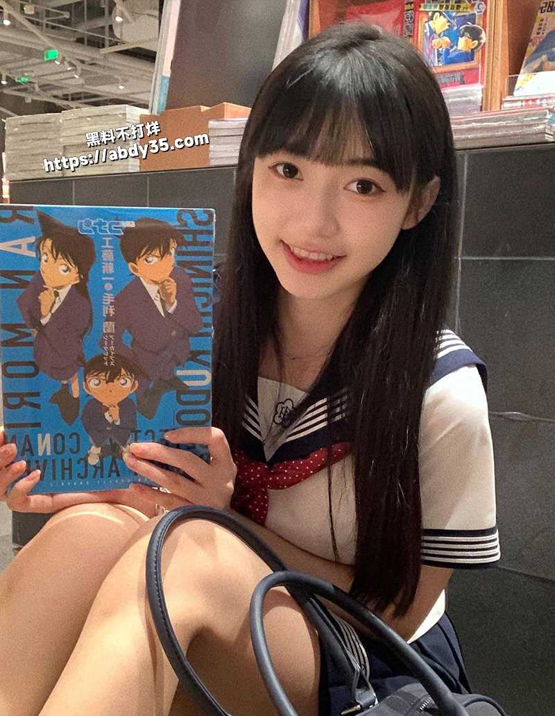 手机保存其他女生照片.jpg5
