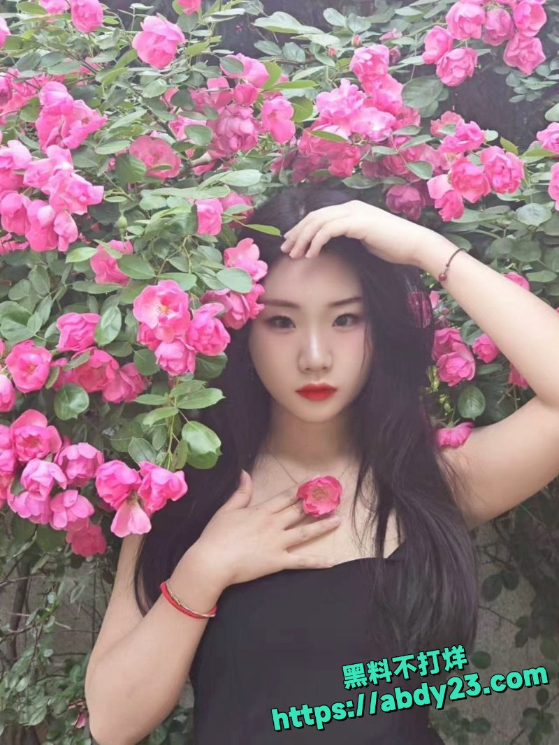 河南大学大一林静怡反差视频 1