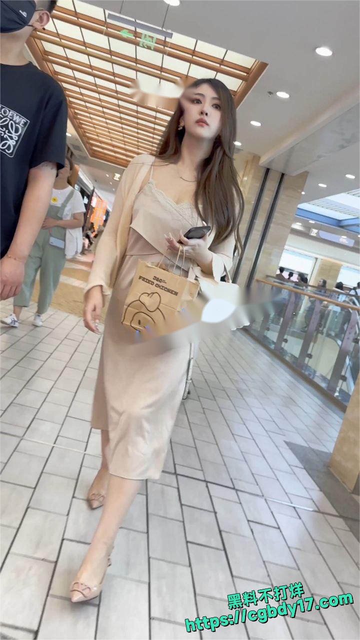 无内模特级美女逛街4