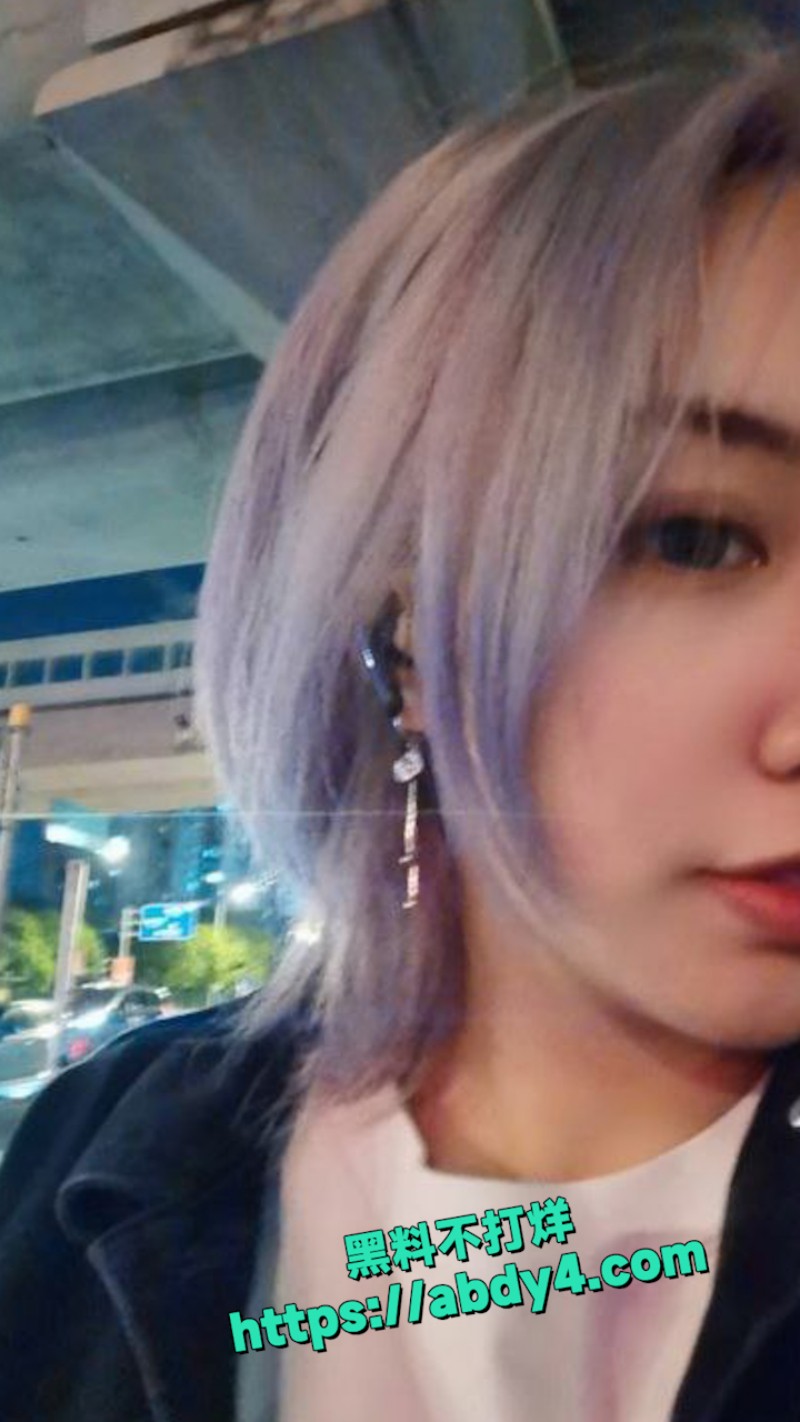 上海大奶纹身母猪 20