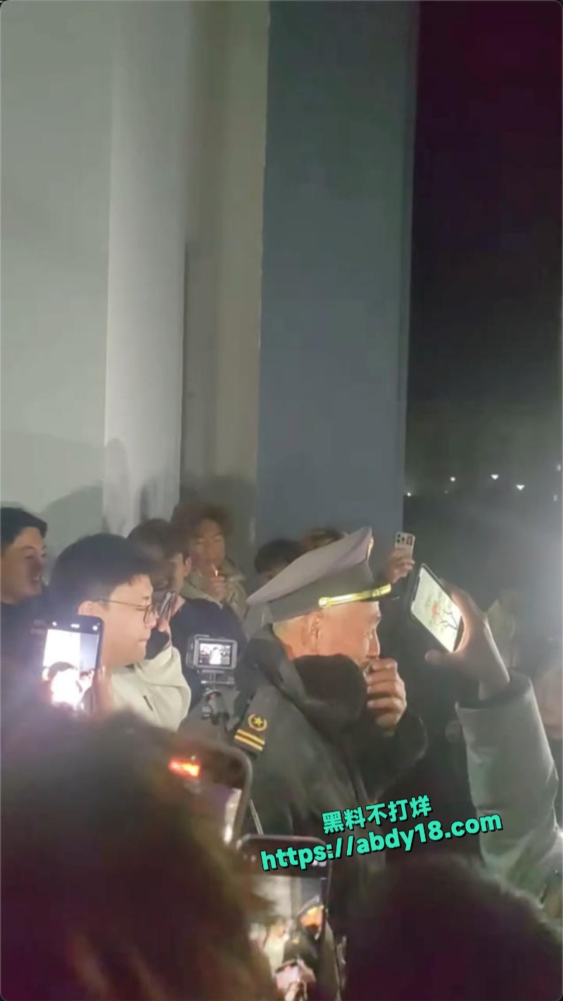 山东外事职业大学偷外卖 6