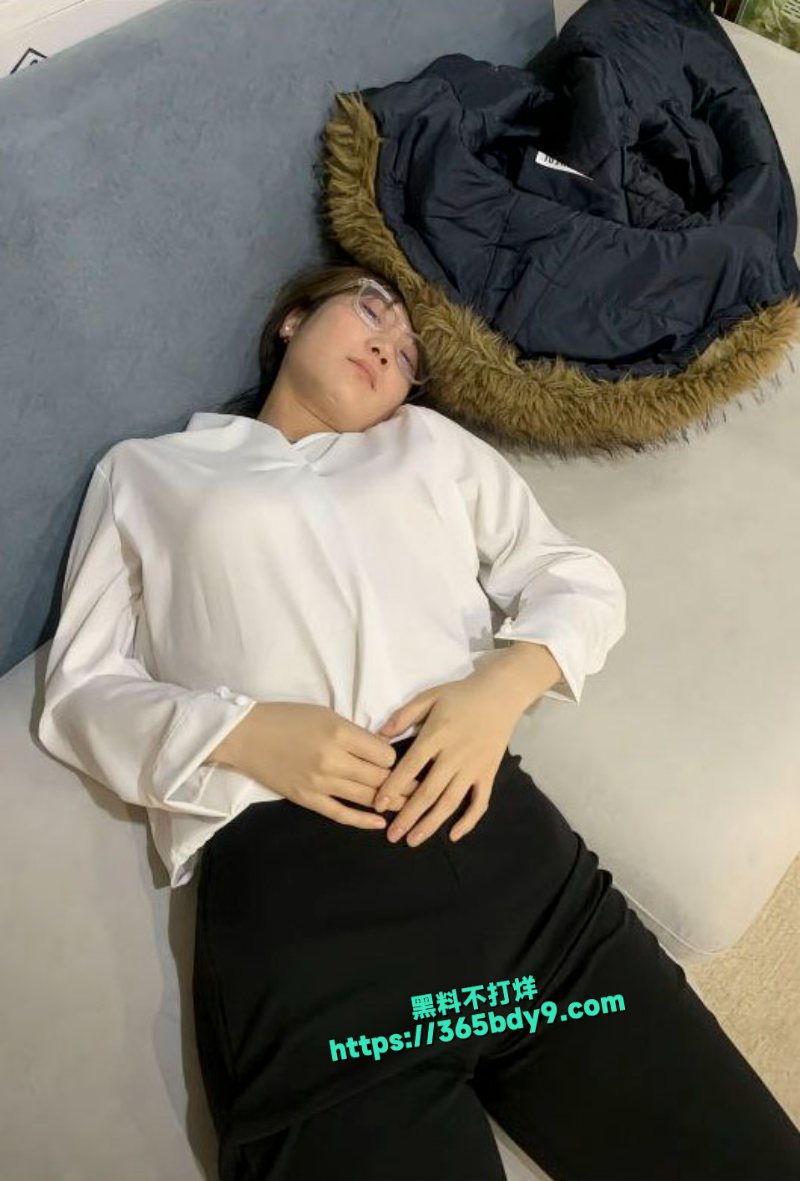 河南刘雯遭行长潜规则为了生活只能忍气吞声2